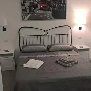 Fabrizio Apartamento Nápoles